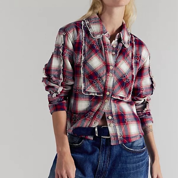 We The Free Tops - We The Free Georgia flannel plaid embroidered button down shirt. Sz M